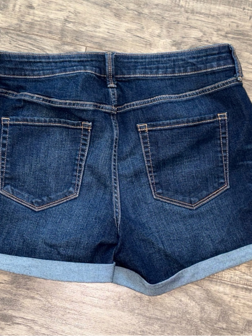 a.n.a Dark Wash Rolled-Hem Denim Shorts - Picture 3 of 3
